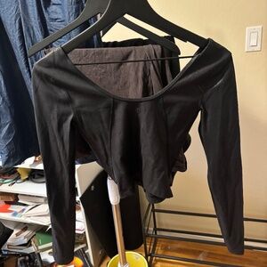 Lululemon size 2 exercise top